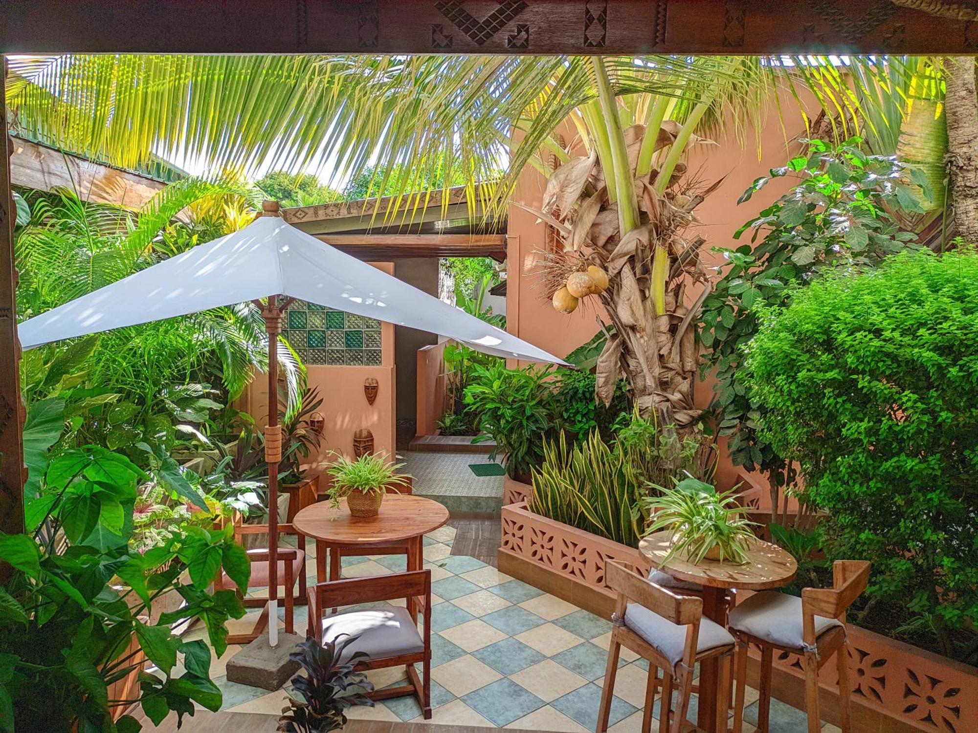 Le Nouvel Eden Hotel Toliara Exterior photo