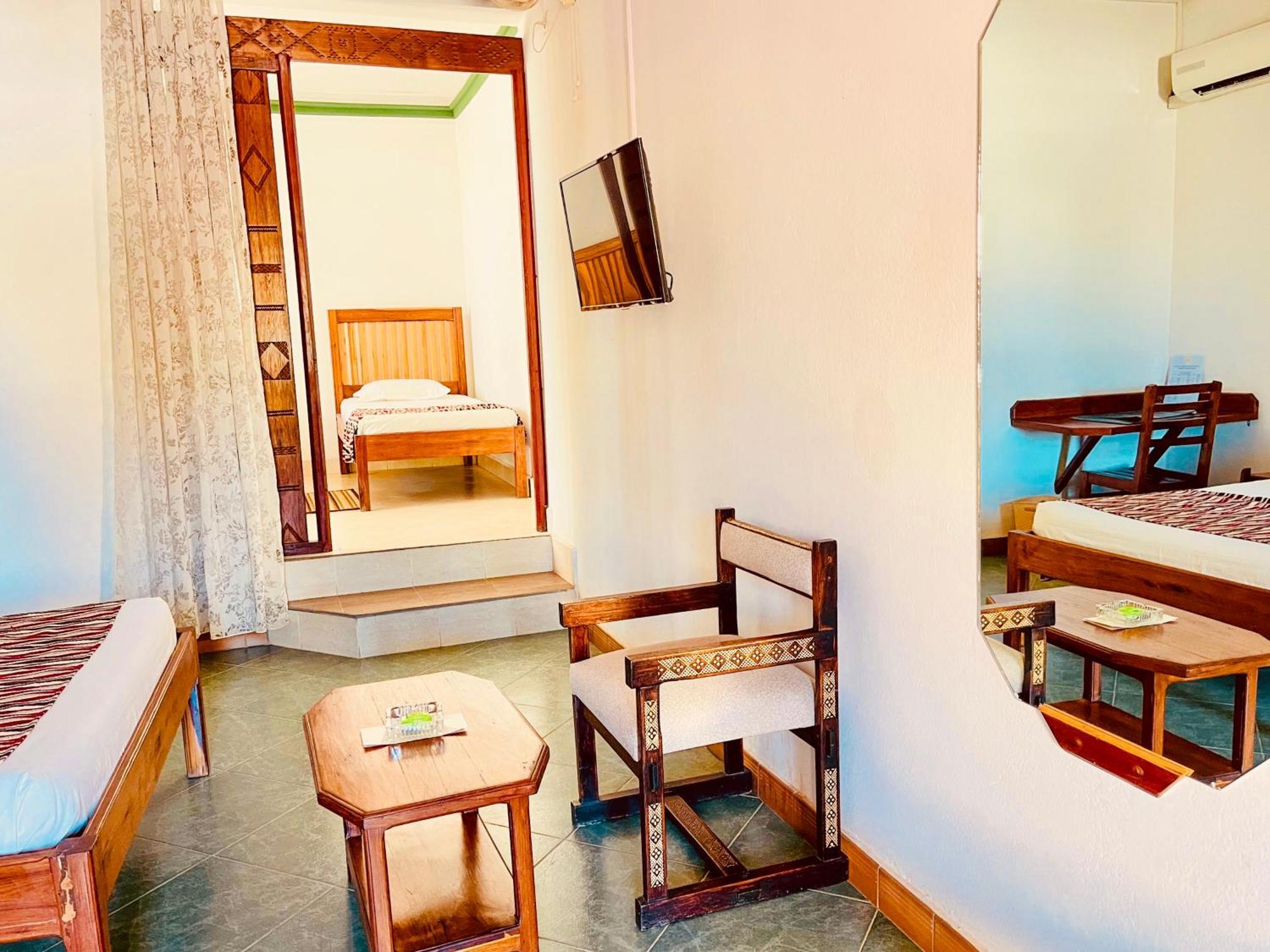 Le Nouvel Eden Hotel Toliara Exterior photo